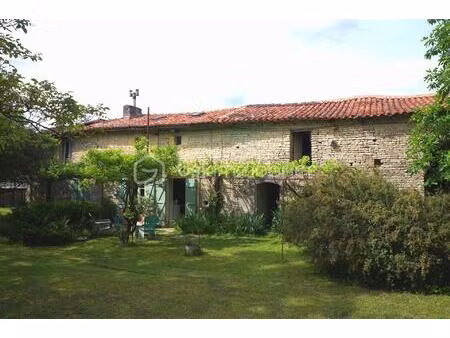 maison de 172 m² à saint-fraigne