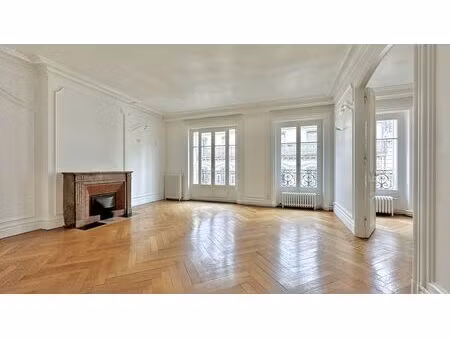 location bureaux 122 m² à 496 m²