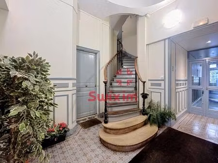 2 pièces - parquets moulures et cheminées à paris xviii