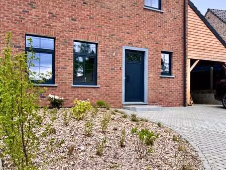 maison 3 façades peb a++ | entre bruxelles – namur – liège