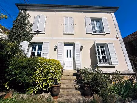 95670 marly la ville proche du centre maison de maitre de 185 m²  8 pieces dont 6 chambres