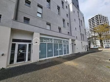 location bureaux et commerces à rennes beauregard (35000) : à louer / 44m² rennes beaurega