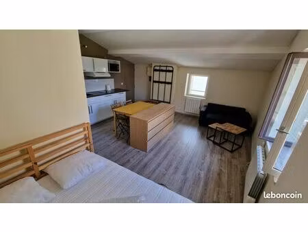 studio 28 m²