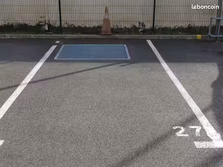 place de parking à louer