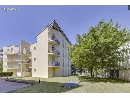 studio meublé au t2