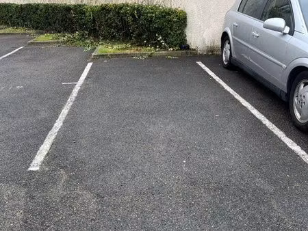 parking sécurisé à louer