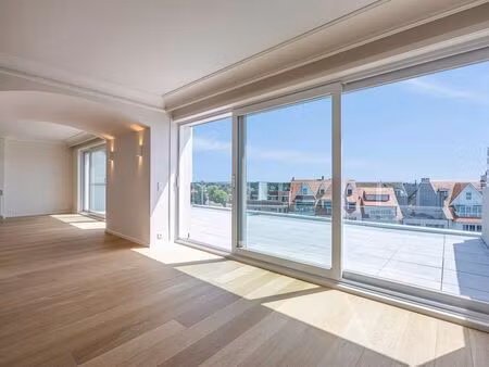 appartement à louer à knokke € 2.950 (lok6g) - stubbe vastgoedpartners | zimmo