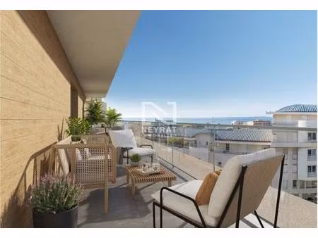 appartement lumineux avec terrasse – antibes