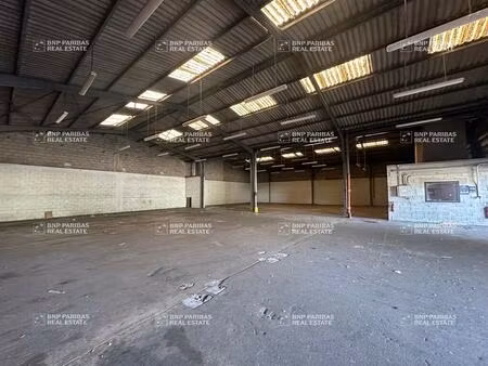 location local d’activités saint-pierre-des-corps 37700 750m²