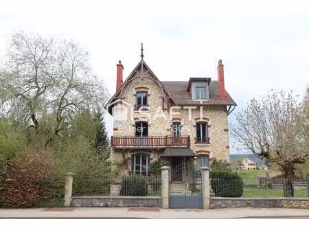 maison de maitre aux 9 chambres - bassin extérieur