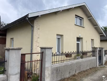 maison de village 3 chambres et jardin 350 m2