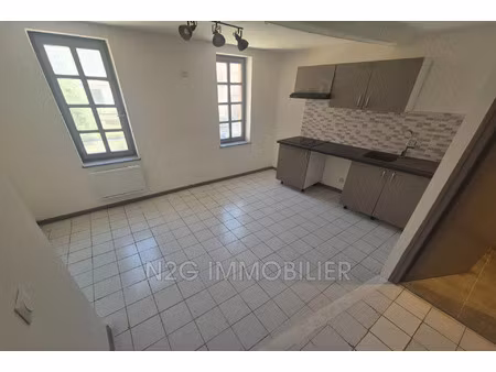 location appartement 1 pièce 25 m² à grasse (06130)