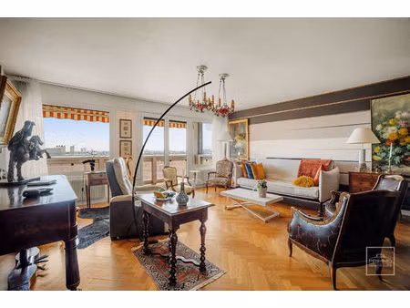 lyon 6  etage eleve  111.07m²  balcons  grand garage