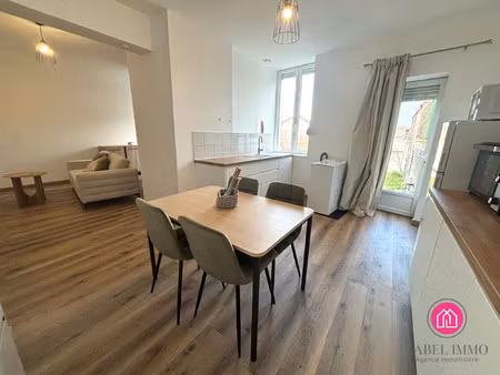 appartement une chambre meublée avec jardin