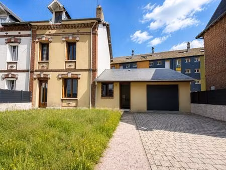 maison de ville vivable de plain pied  5 chambres !
