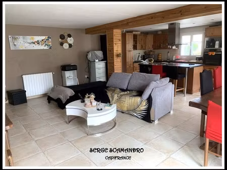 dpt gers (32)  à vendre masseube maison p6 - 4 chambres dont une avec dressing - terrain 6