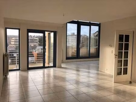 wavre splendide appt 2 ch spacieux et lumineux 1.250 €/m