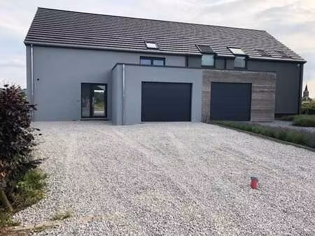 spacieuse maison contemporaine basse énergie