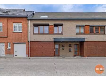 wichelen – centrale  instapklare woning met 4 slaapkamers