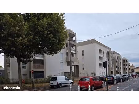 box / garage fermé