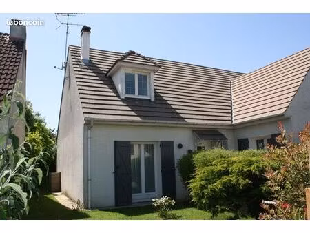 maison de charme 154 m2 – salon cathédrale avec cheminée – 5 chambres – garage 39 m2