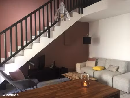 t3 en duplex – 66 80 m² – 1er et dernier étage – entre-deux (ravine des citrons)