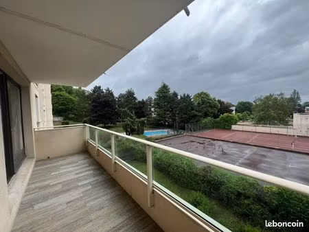 location 2 pièces 53 m2  le pecq
