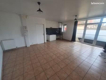 à louer – appartement en rdc à essarts en bocage (vendée)