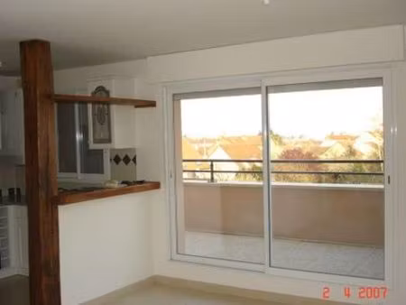 particulier loue appartement f4