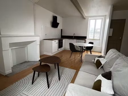 à louer - appartement 2 pièces ruelle sur touvre