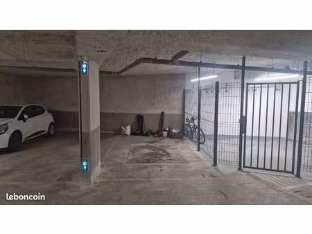 location places de parking securisées