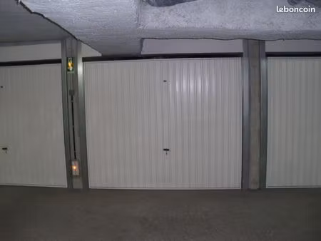 box garage a louer