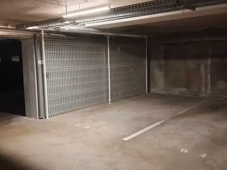 place de parking à louer – proche hôpital bagatelle