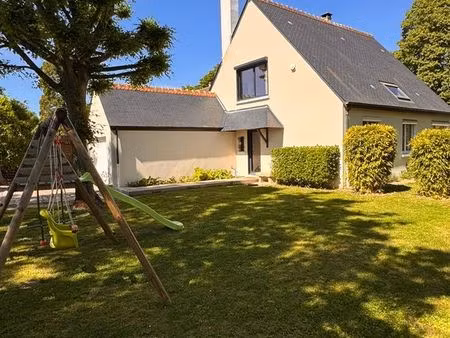 maison 200 m² — 5 ch. — jardin 700 m² — secteur château des cours — saint-julien-les-villa