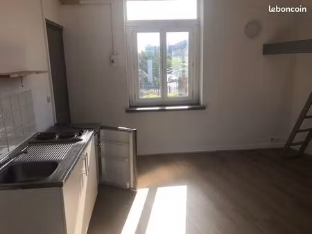 loue studio à la madeleine ( limite marcq en b)