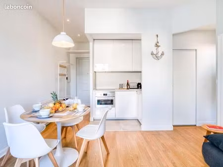 magnifique t2 récemment rénové avec balcon et parking