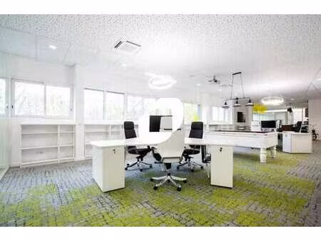 location local d'activités 356 m²