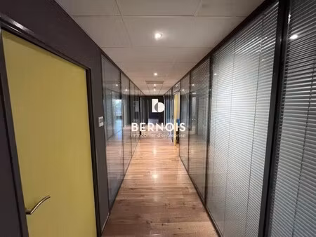 vente bureaux 912 m²