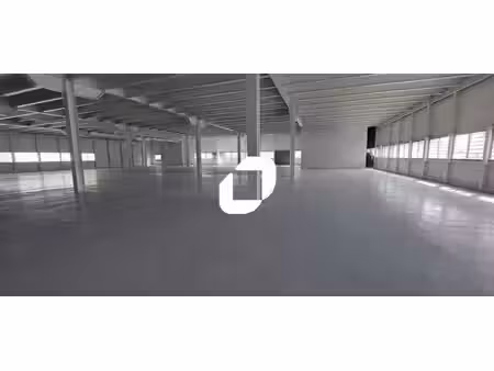 location local d’activités saint-denis 93210 4066m²