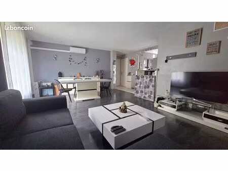 t3 traversant 63 m² – séjour 30 m² – balcon sur parc