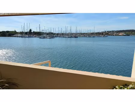 le cap d'agde: duplex avec garage attenant: terrasse  2 vérandas  vue imprenable. île des 