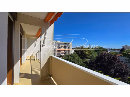 appartement à louer 2 chambres 75m2