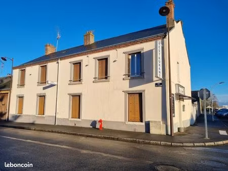 maison 13 pièces 306 m²