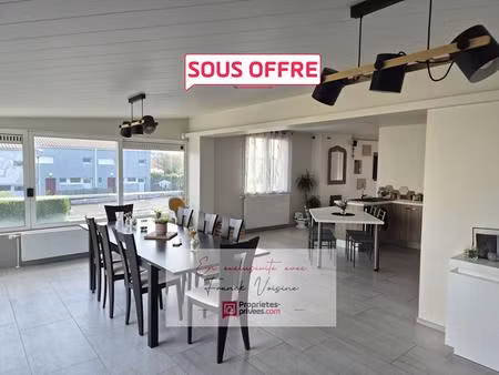 a vendre en exclusivité aux epesses  maison de 193 m2 avec 4 chambres sur une parcelle de 