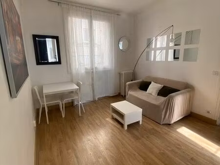 2 pièces meublé avec salle de bain
