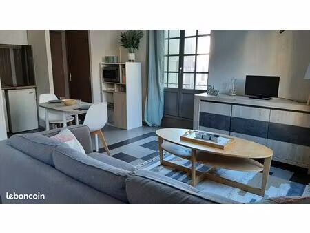 joli studio lumineux proche 14 juillet