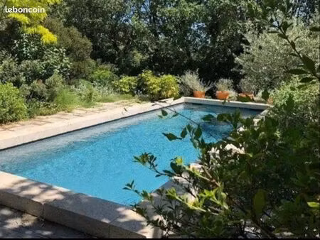 studio meublé avec terrasse & piscine