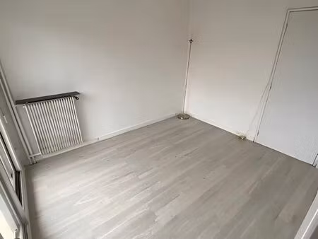 studio 1 pièce 14 m²