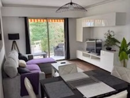 appartement t3 standing court sejour