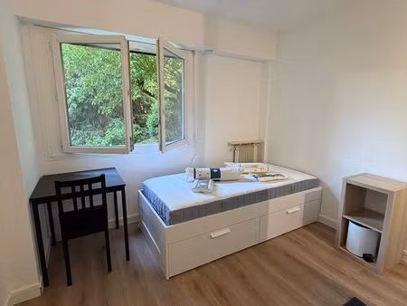 annonce studette à saint-germain-en-laye